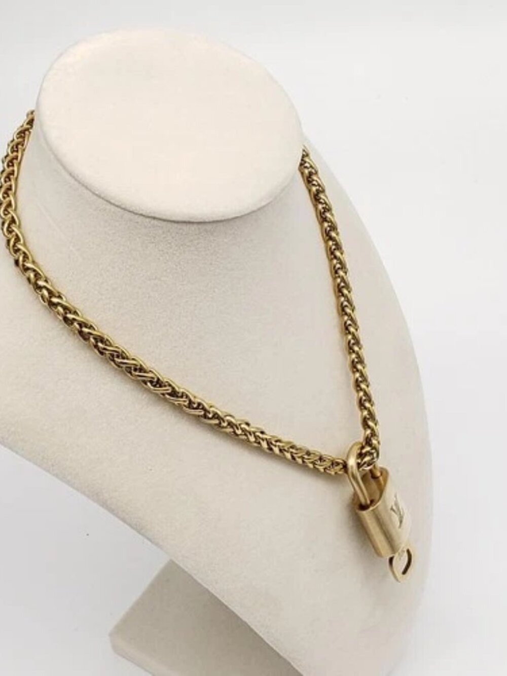 Stainless Steel Gold-Plated Necklace with Authentic Louis Vuitton Padlock - Picture 2 of 7